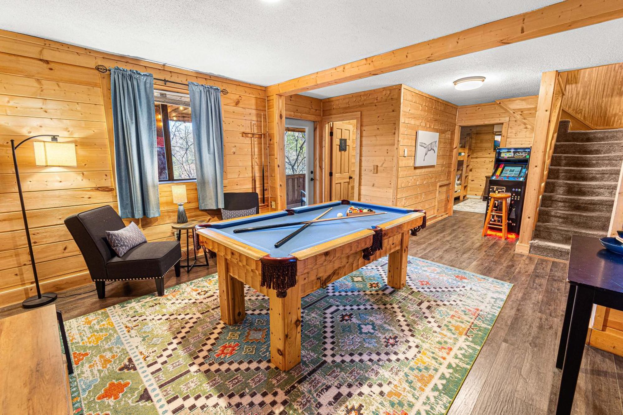 פיג'ן פורג' The Family Stone Luxe Cabin Sleeps 12 Hot Tub Dogfriendly Dollywood מראה חיצוני תמונה