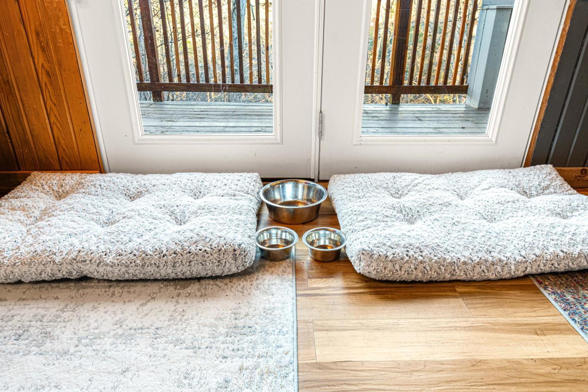 פיג'ן פורג' The Family Stone Luxe Cabin Sleeps 12 Hot Tub Dogfriendly Dollywood מראה חיצוני תמונה
