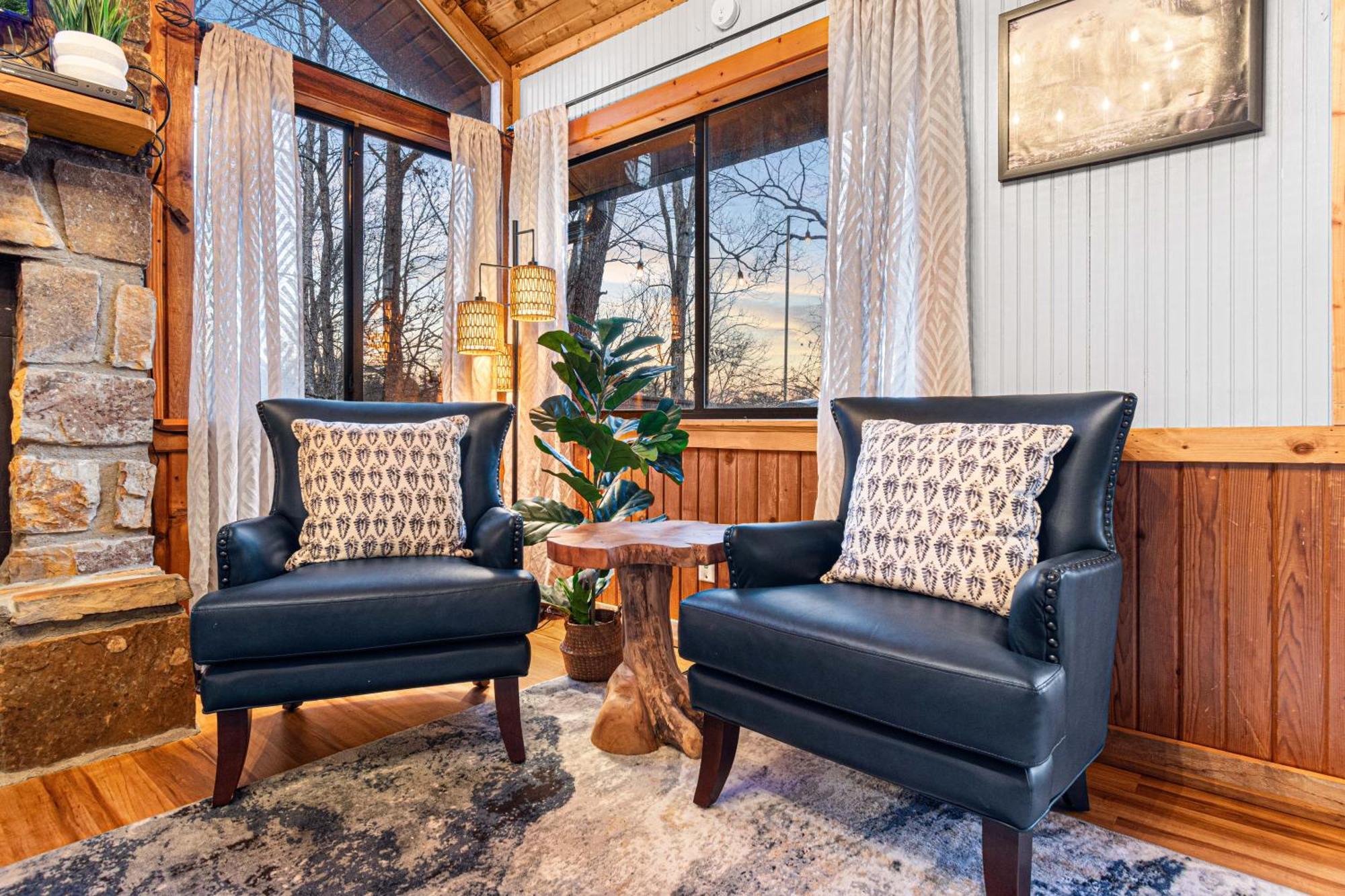 פיג'ן פורג' The Family Stone Luxe Cabin Sleeps 12 Hot Tub Dogfriendly Dollywood מראה חיצוני תמונה