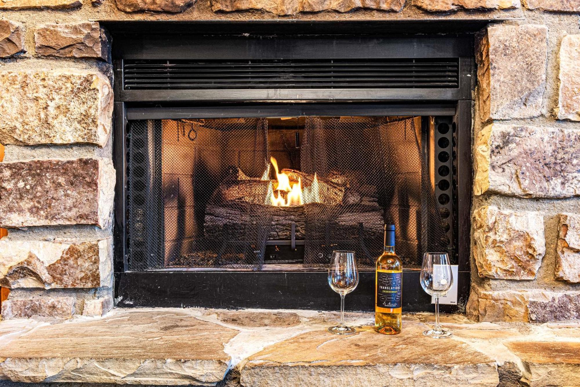 פיג'ן פורג' The Family Stone Luxe Cabin Sleeps 12 Hot Tub Dogfriendly Dollywood מראה חיצוני תמונה