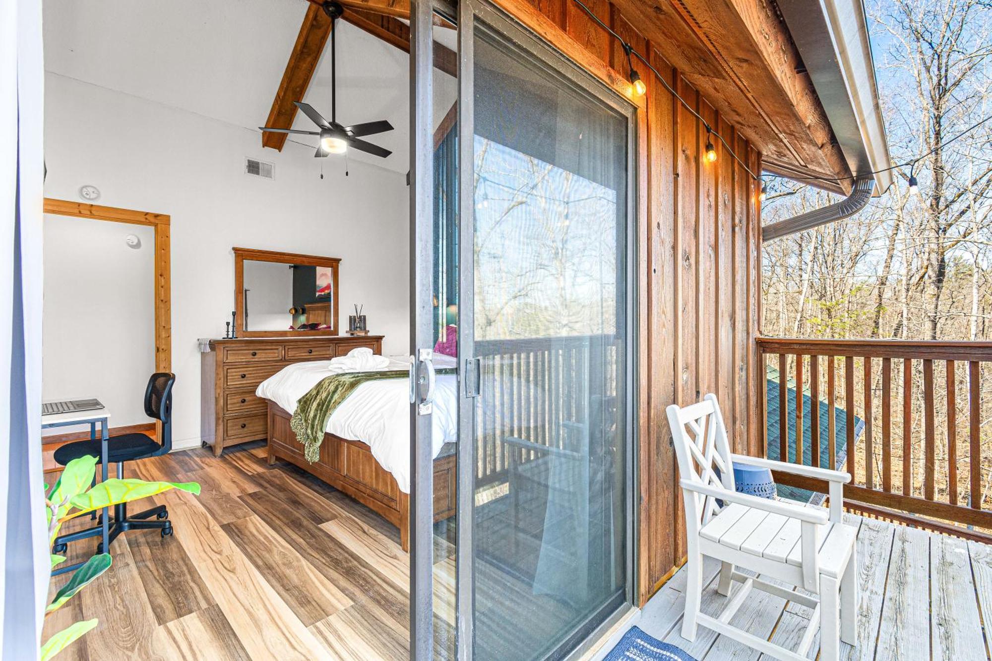 פיג'ן פורג' The Family Stone Luxe Cabin Sleeps 12 Hot Tub Dogfriendly Dollywood מראה חיצוני תמונה